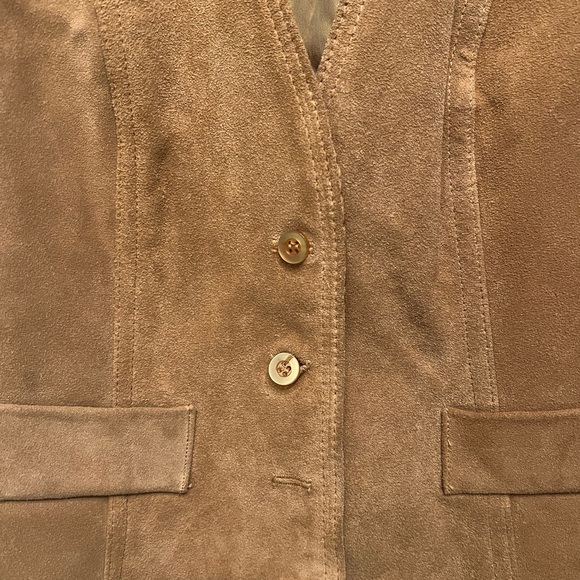 SOLD Vintage camel leather suede vest - Picture 4 of 6